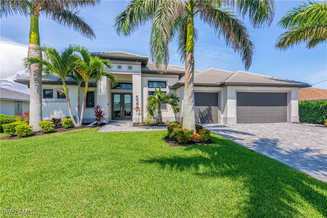 5227  Tamiami Court