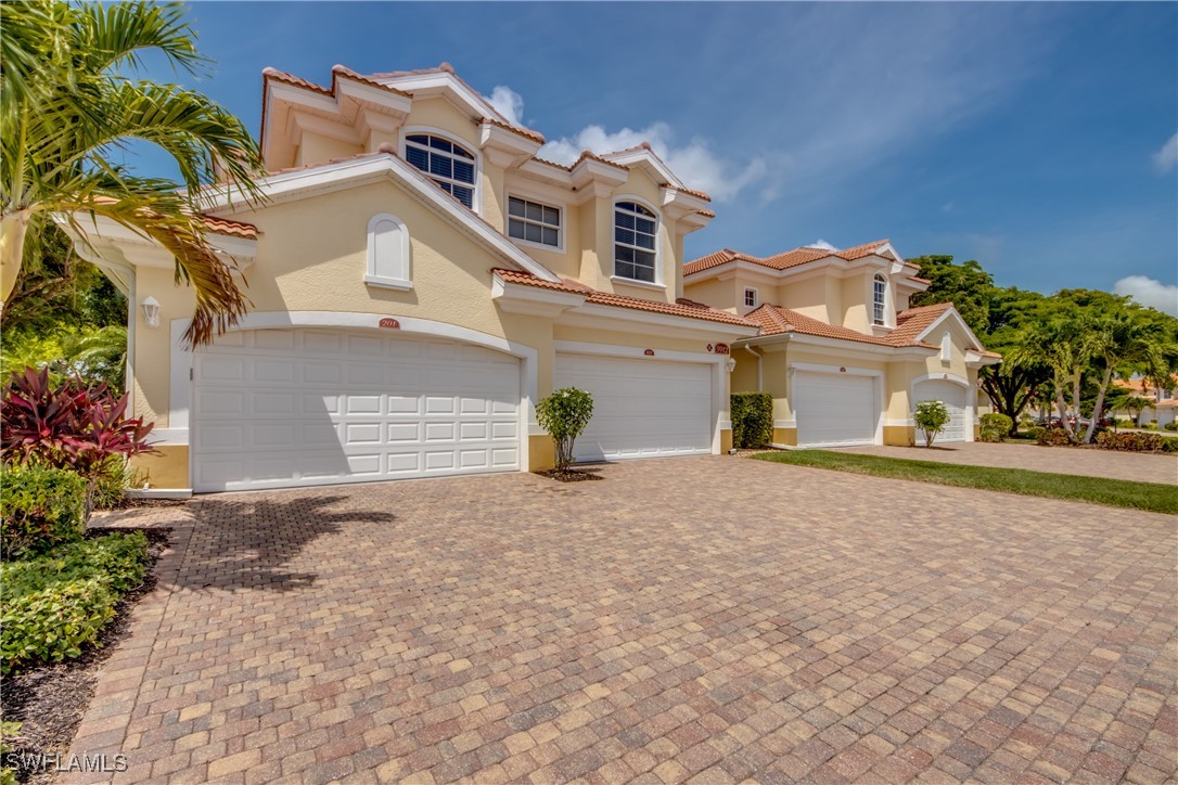 5912  Tarpon Gardens Circle, Apt 201