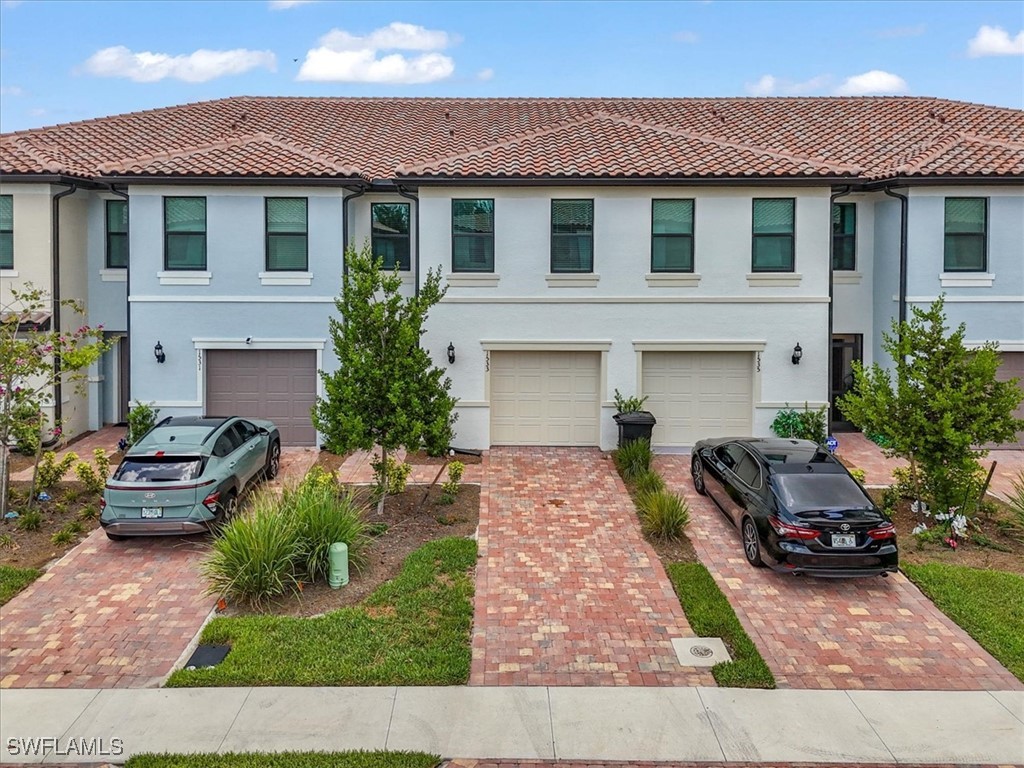 1533  Lake Jessup Circle