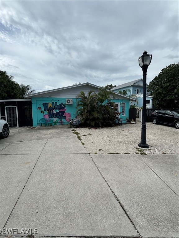 3048  Lunar Street
