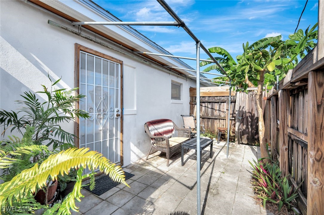72/74  Cypress Street