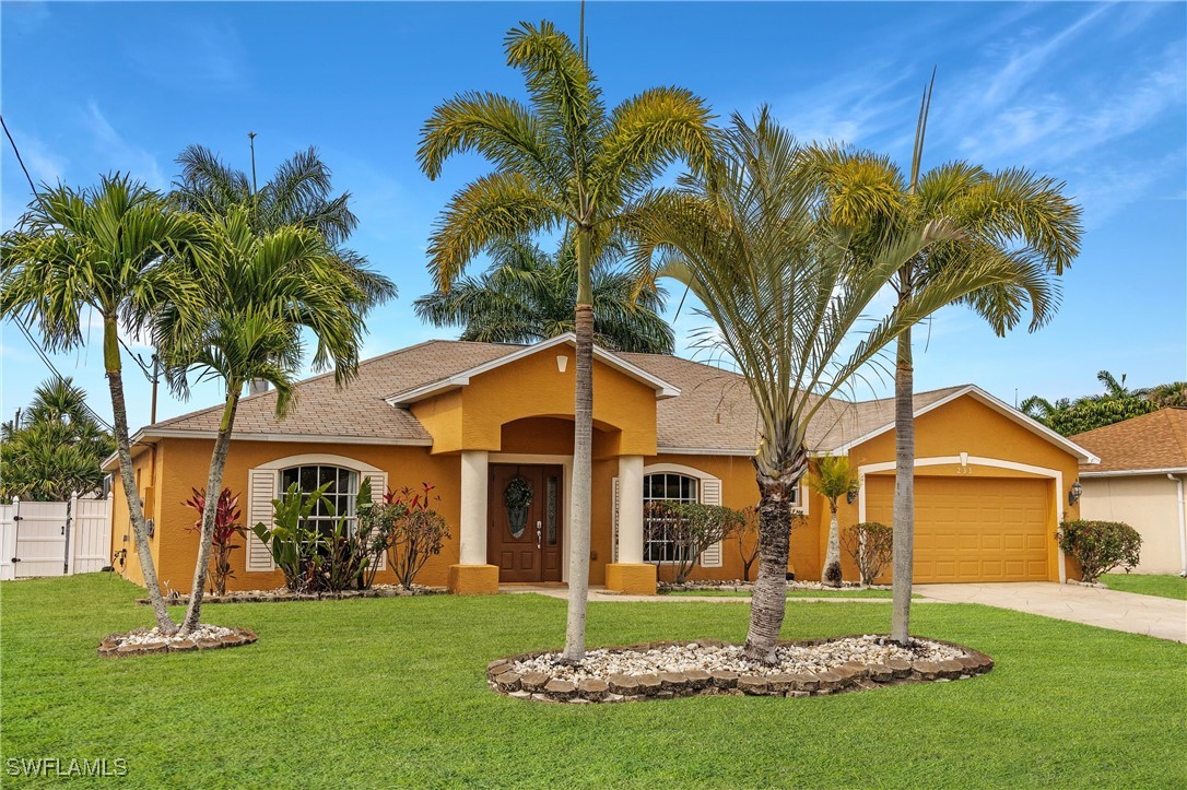 233 SW 43rd Lane