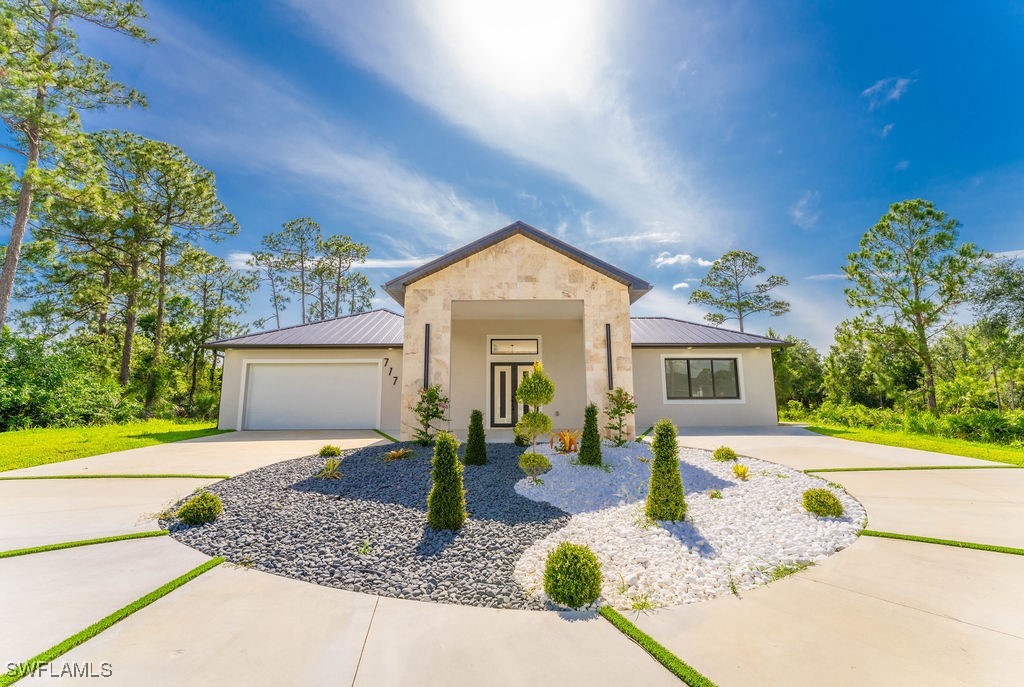 717  Calvin Avenue