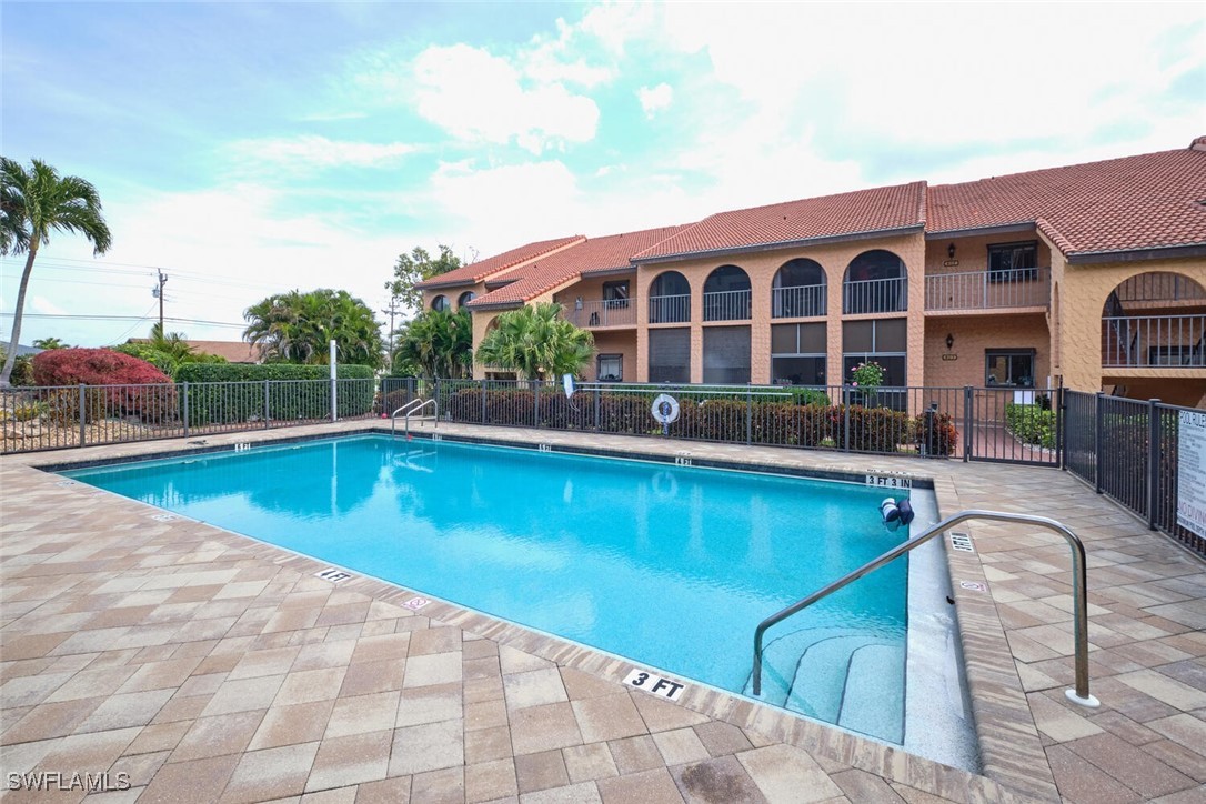 5510 SW 4th Place, Apt: 403