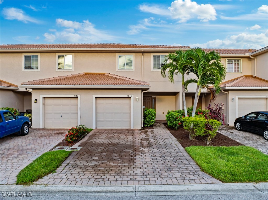 3940  Cherrybrook Loop