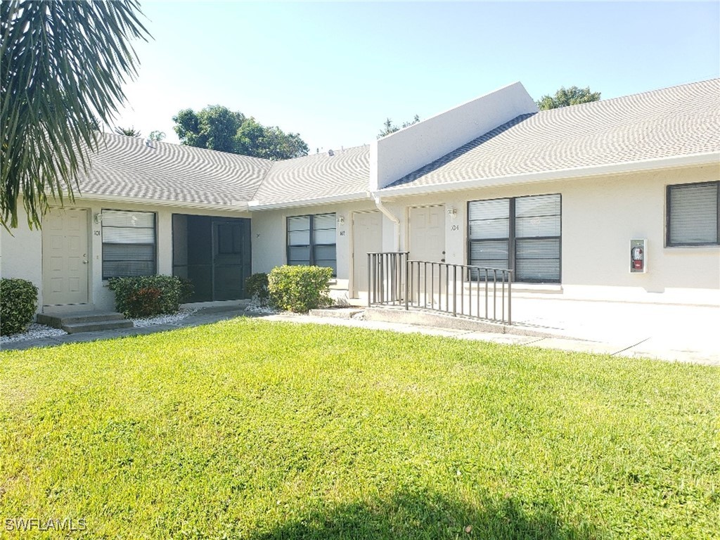 4964  Vincennes Street, Apartment 105