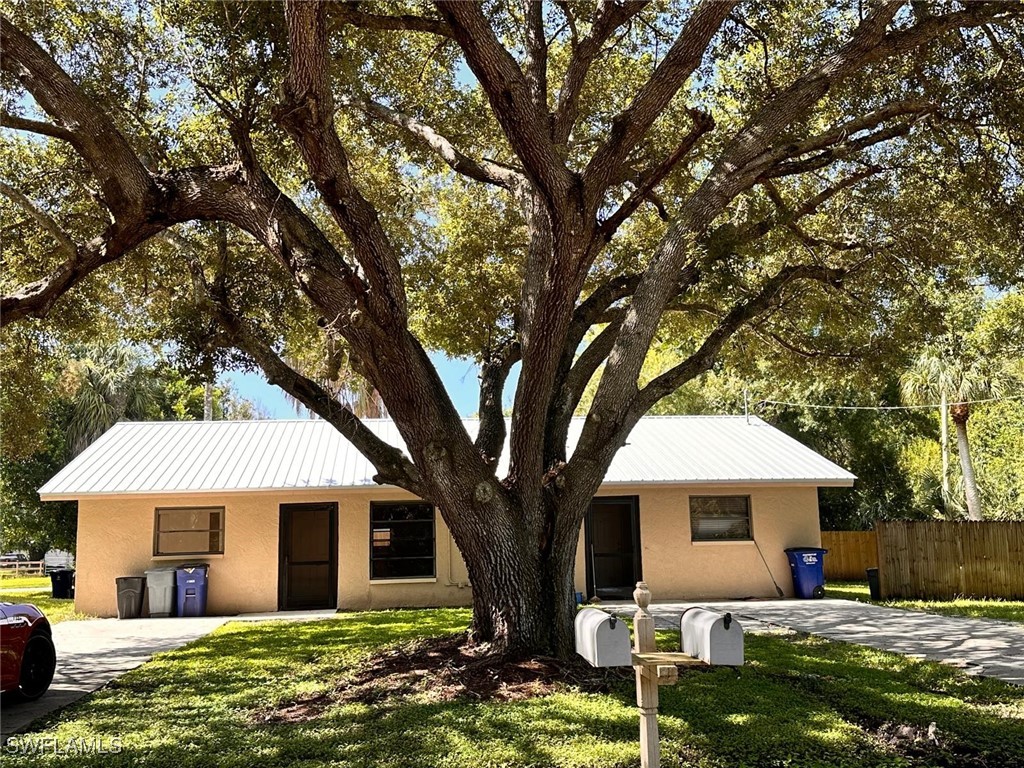 16363  Teresa Lane