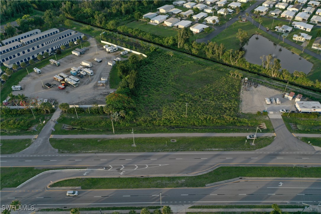 2536 N Tamiami Trail