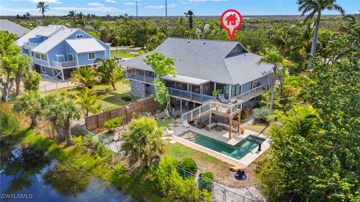 771  Rabbit Road