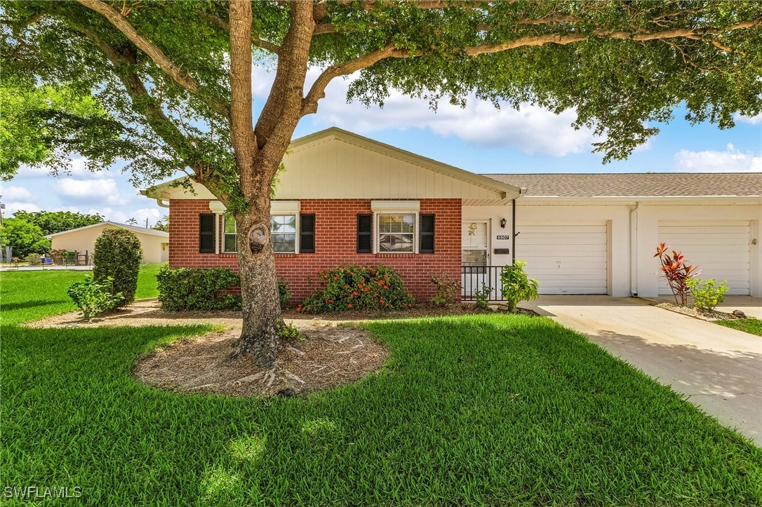 6907  Birdie Way