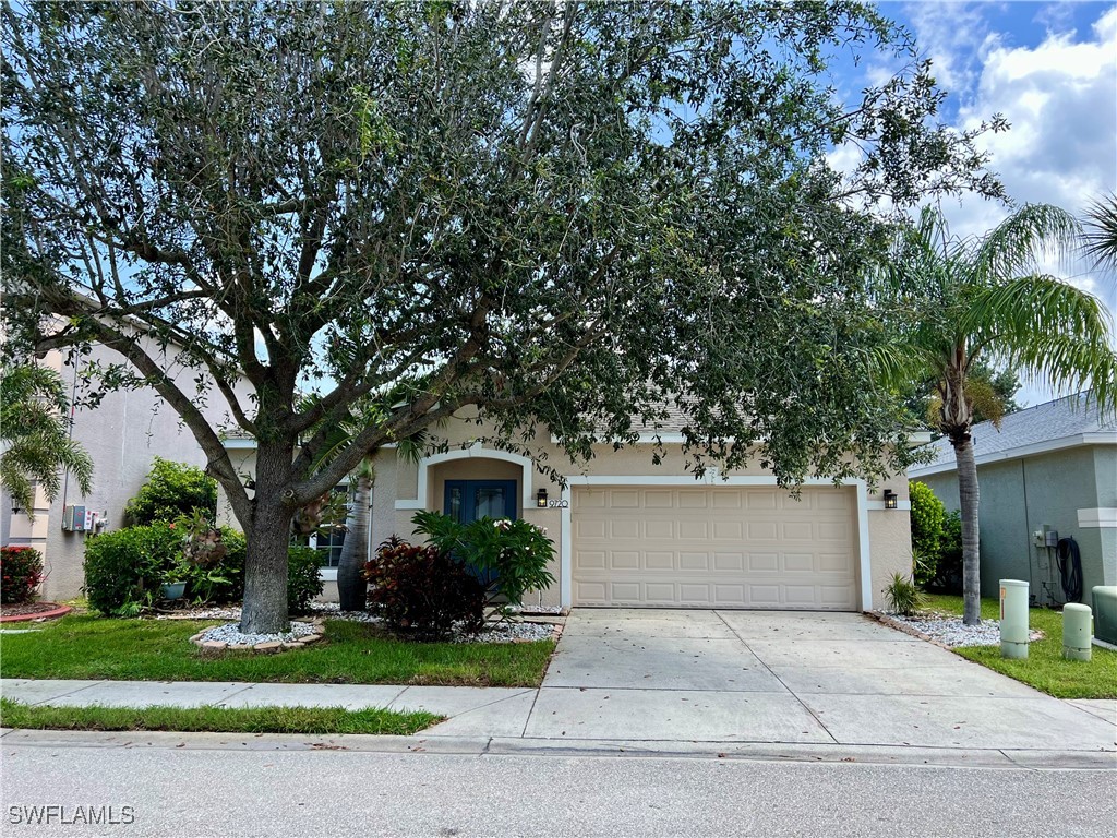 9720  Gladiolus Preserve Circle