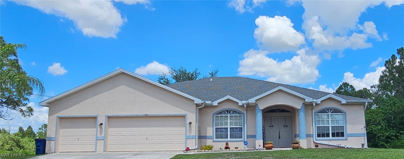 920  Hibiscus Avenue