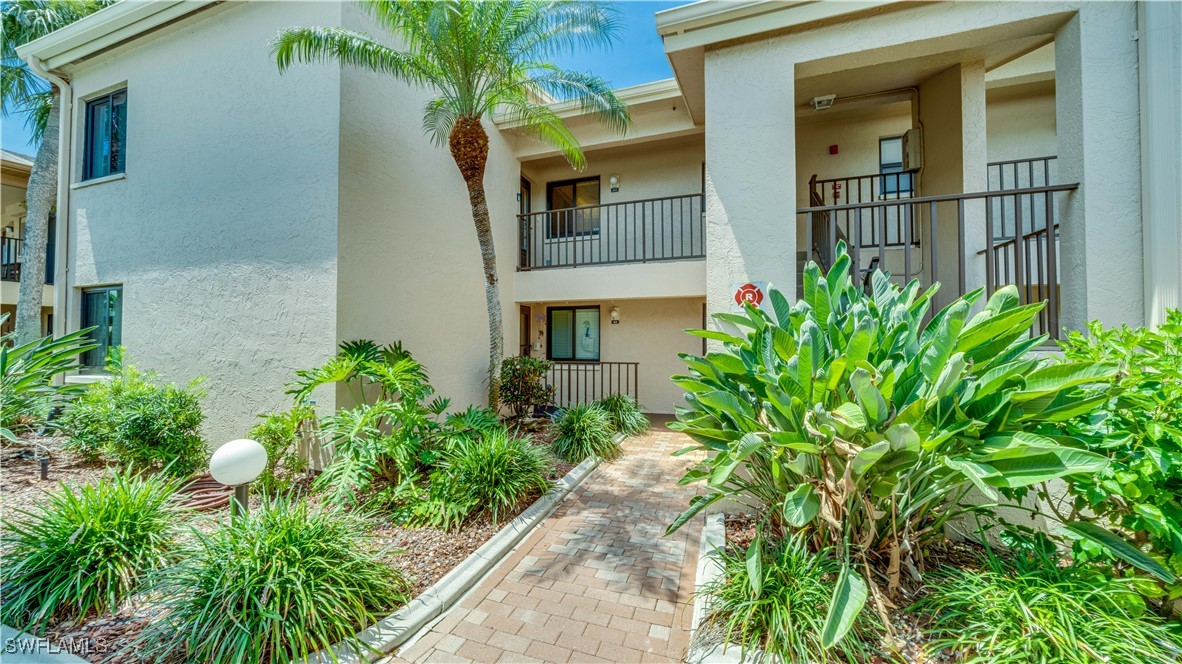 3714 SE 12th Avenue, Apt 201