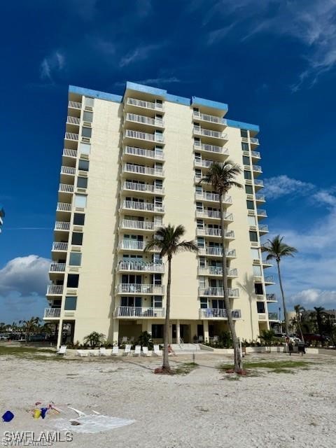 7360  Estero Boulevard, Apt 901