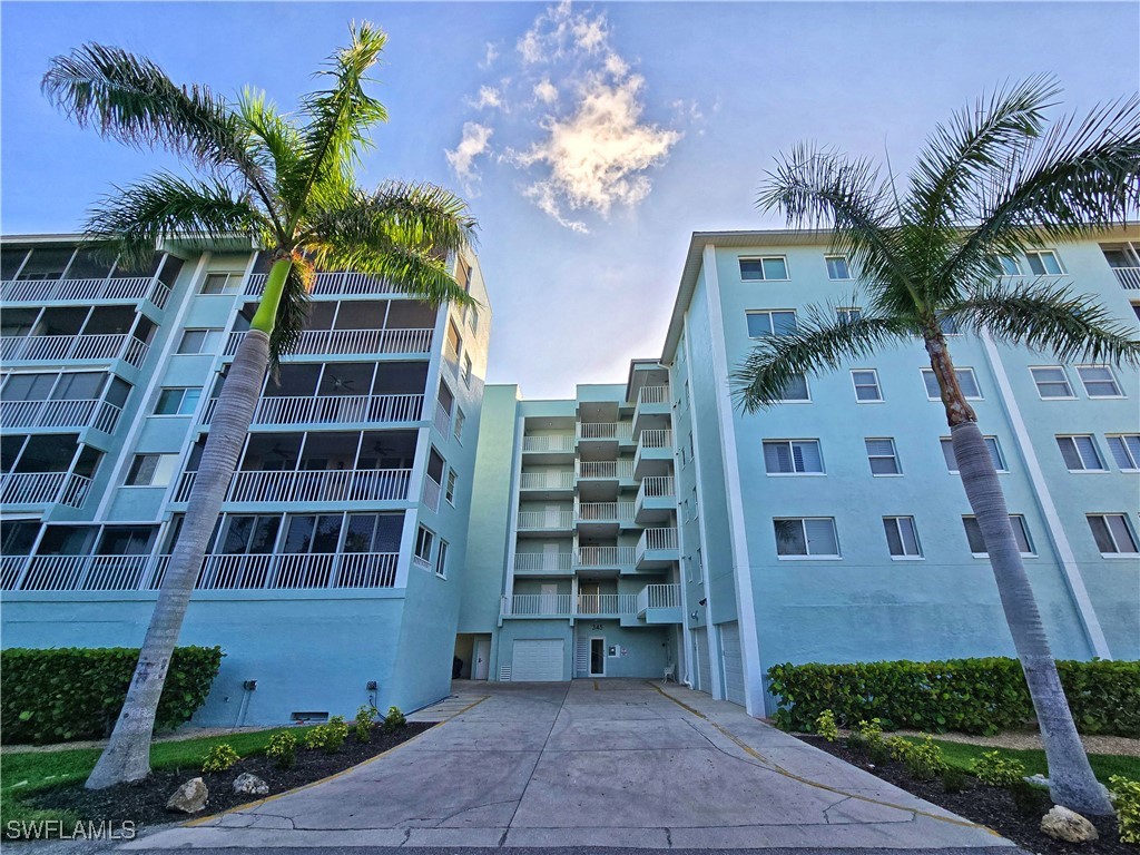 345  Mango Street, Apt 505