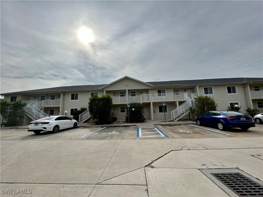 1490  San Cristobal Avenue, Apt A3