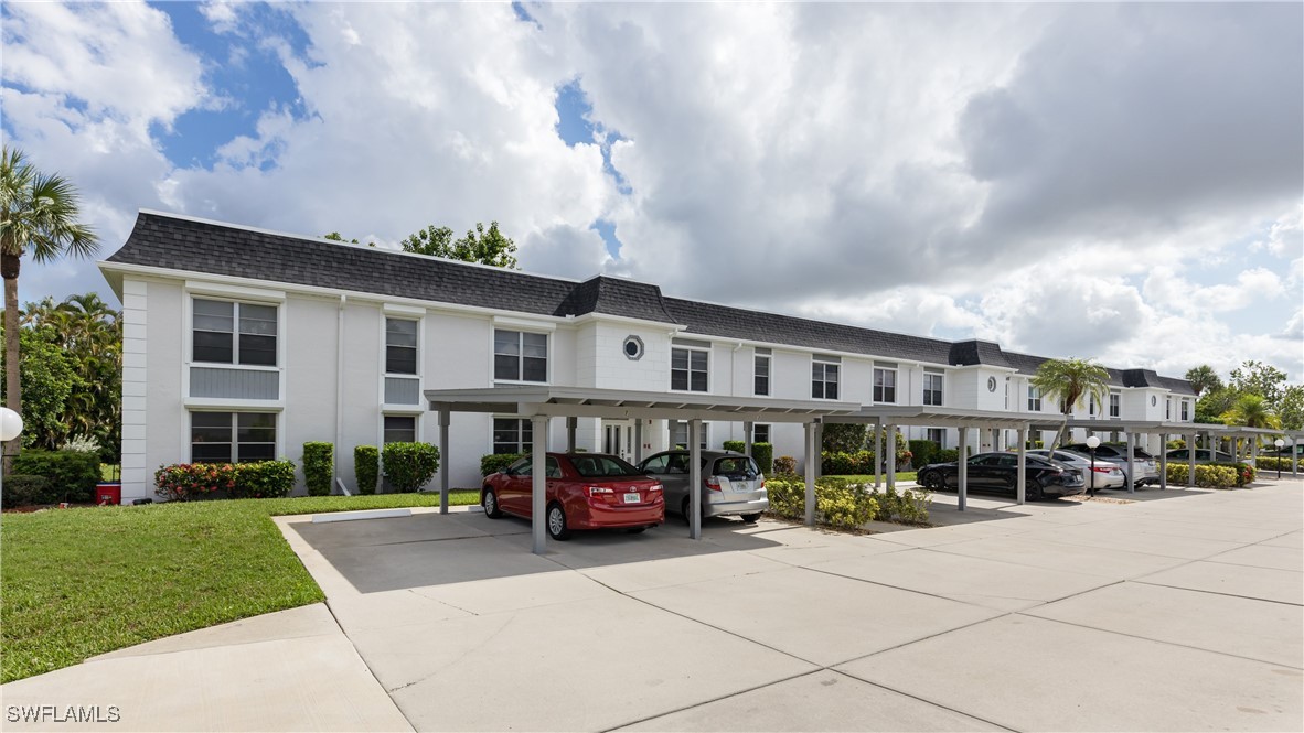 6884  Sandtrap Drive, Apt: 4