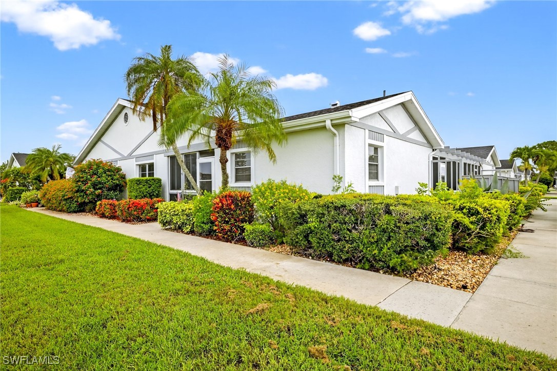 6886  Bogey Drive