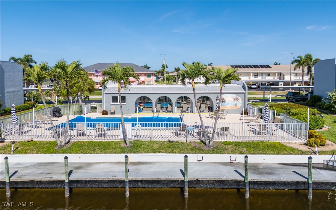 4549 SE 5th Place, Apt: 211