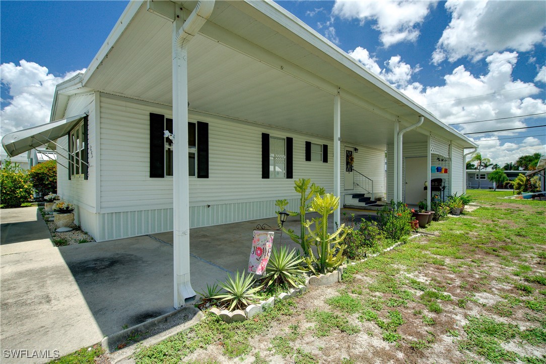 205  Carriage Lane