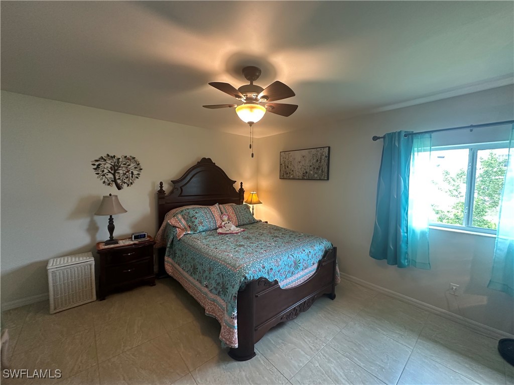 4627/4629 SW 7th Place