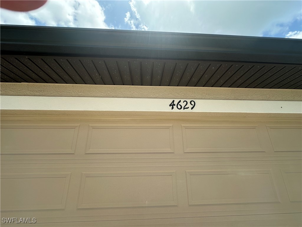 4627/4629 SW 7th Place