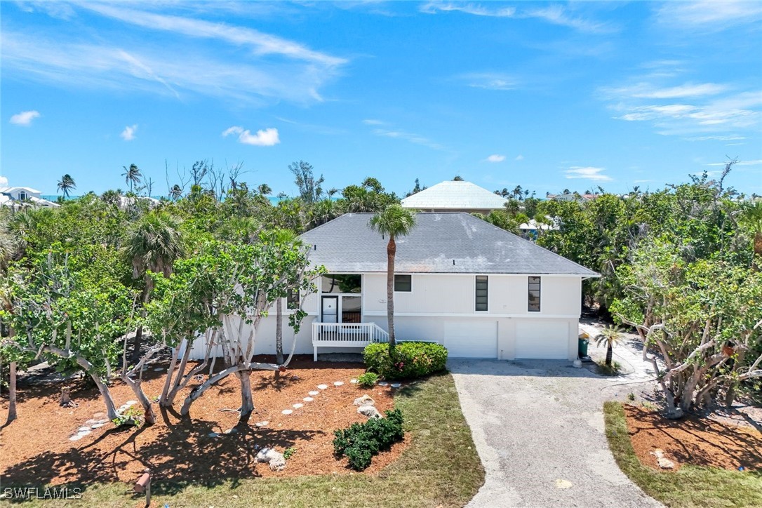 1043  Blue Heron Drive