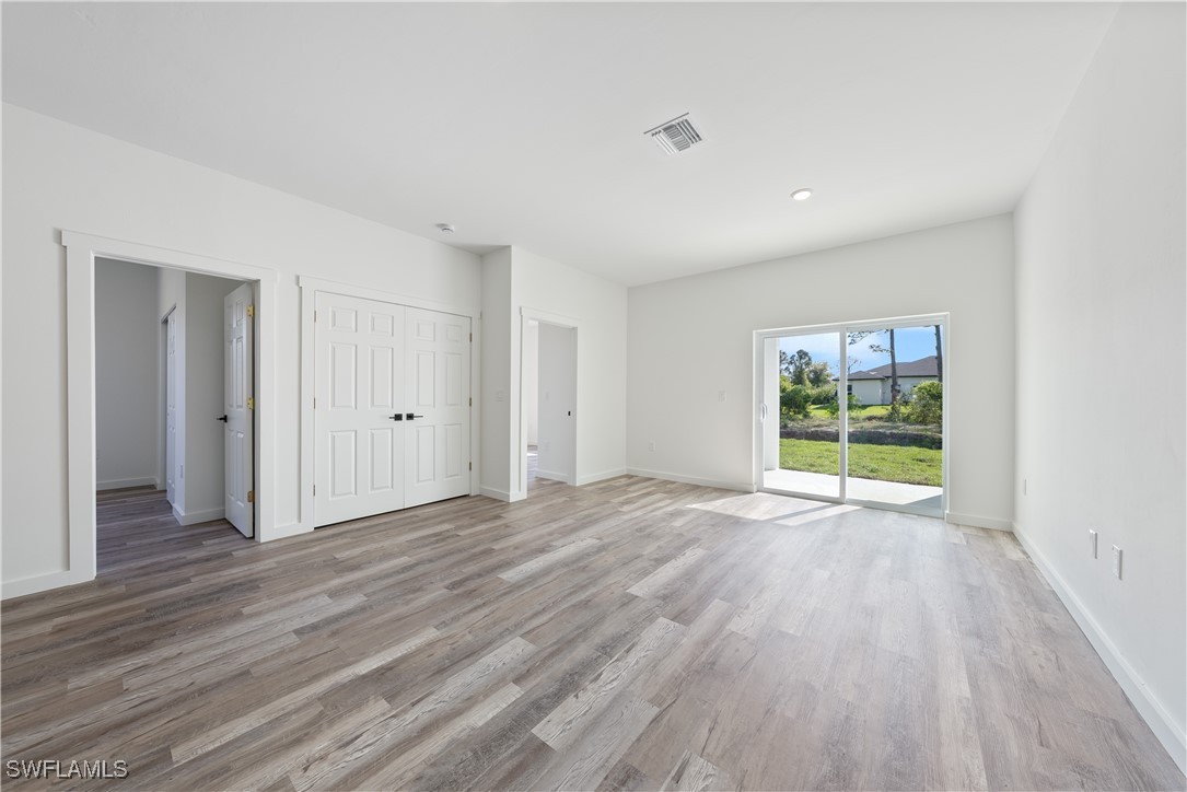 2429/2431  Lola Avenue