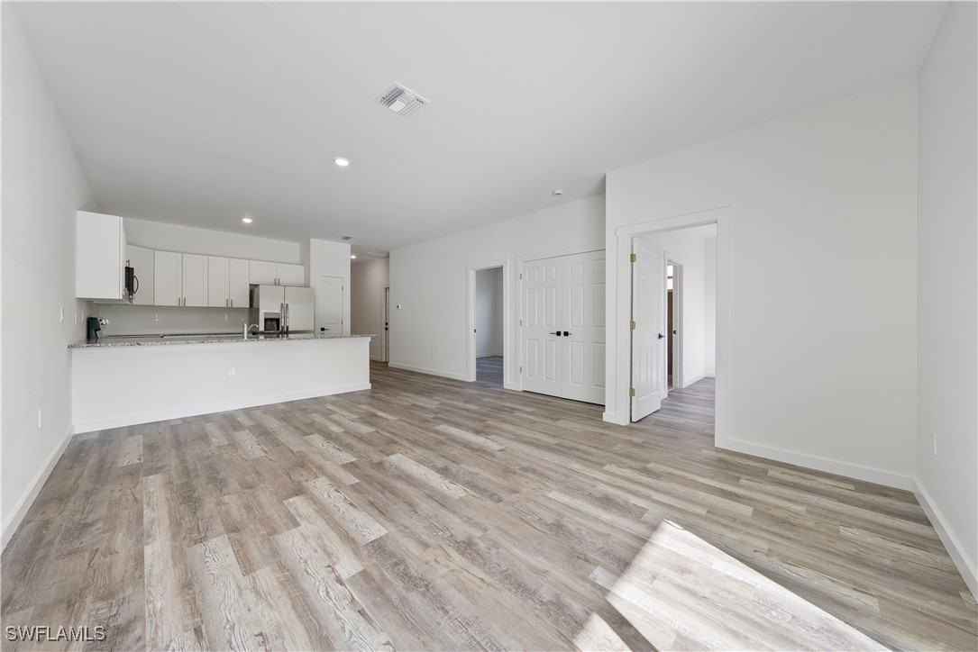 2429/2431  Lola Avenue