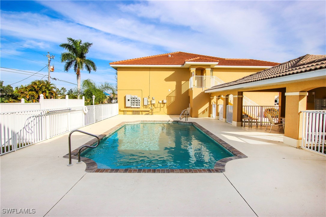 4520  Skyline Boulevard, Apt 206