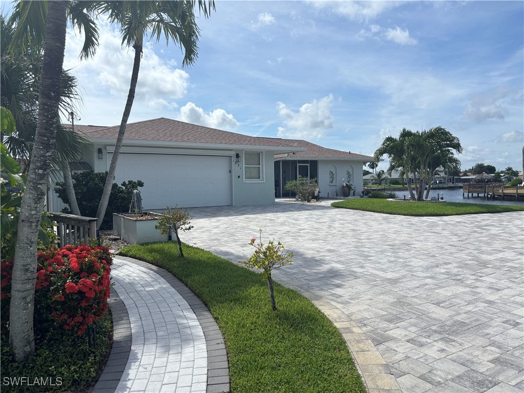 1951 SE 32nd Street