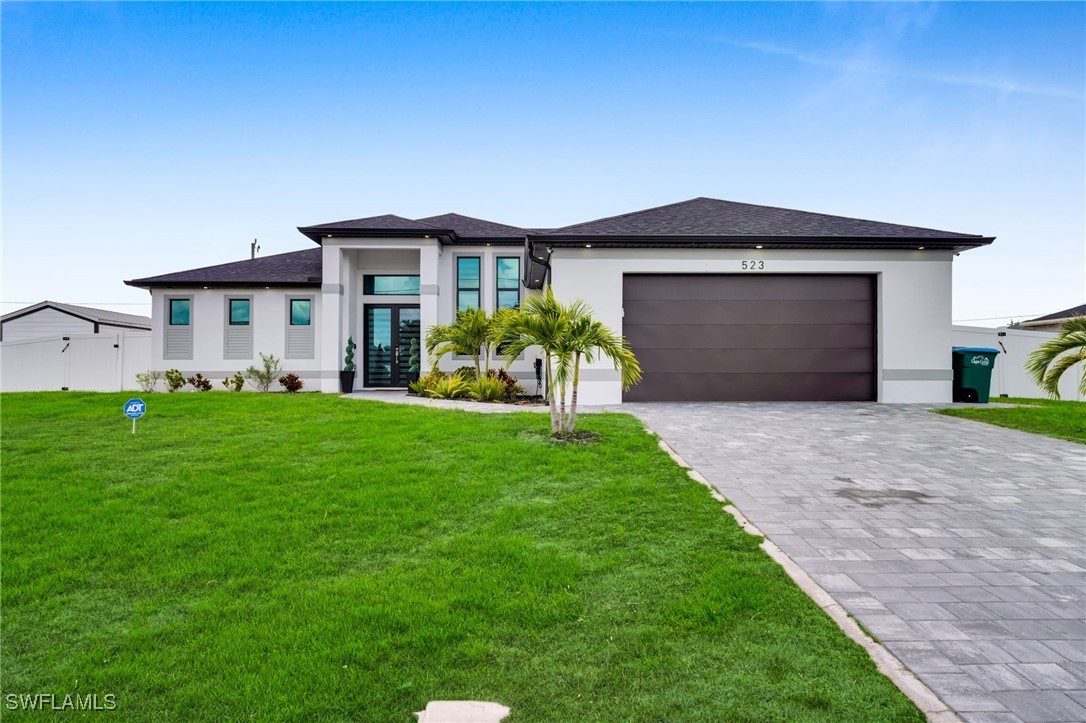 523 NW 16th Place
