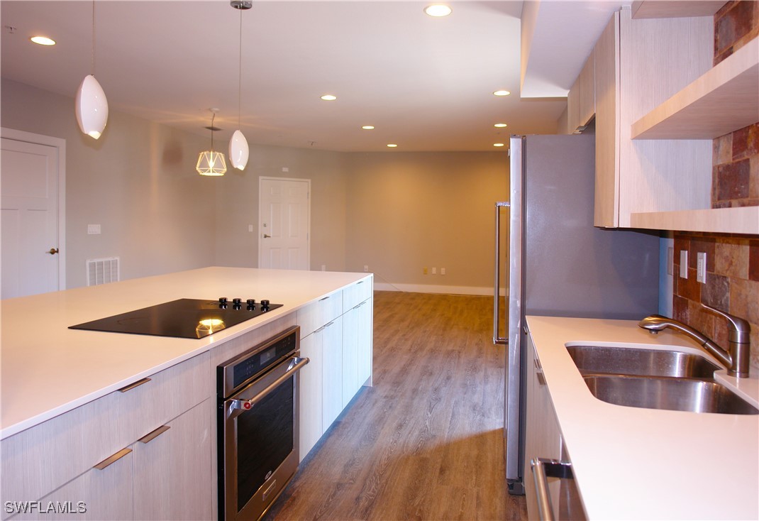 4645 SE 11th Place, Apt 302
