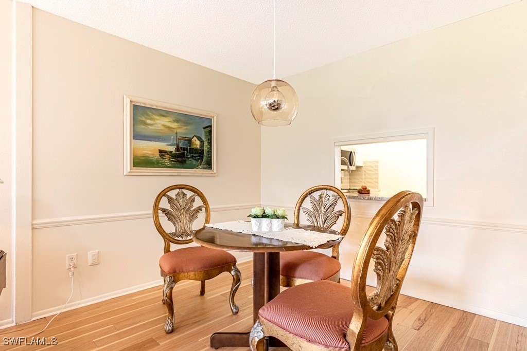 1828  Pine Valley Drive, Apt 201