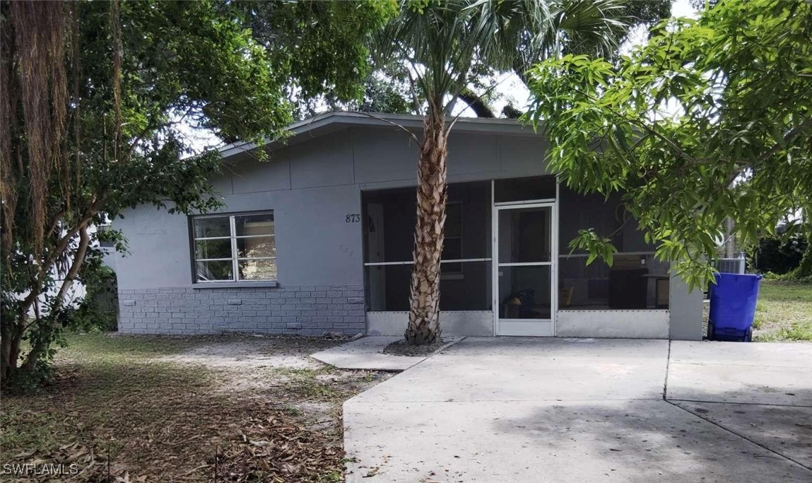 873  Van Buren Street