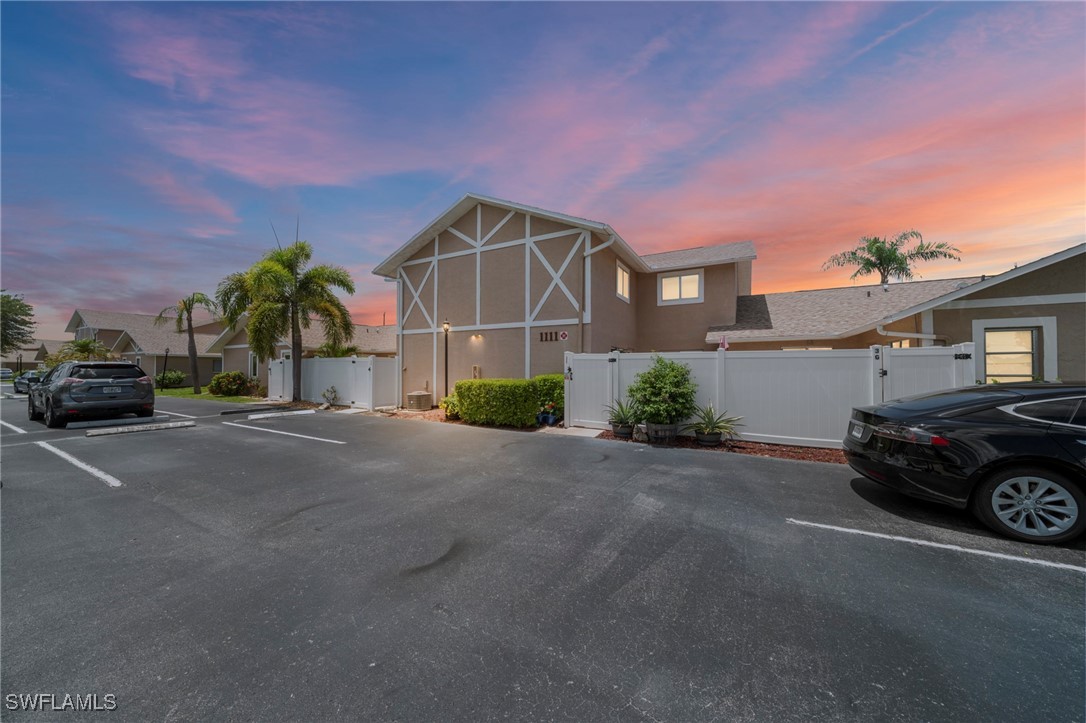 1111 SE 8th Terrace, Apt 3B