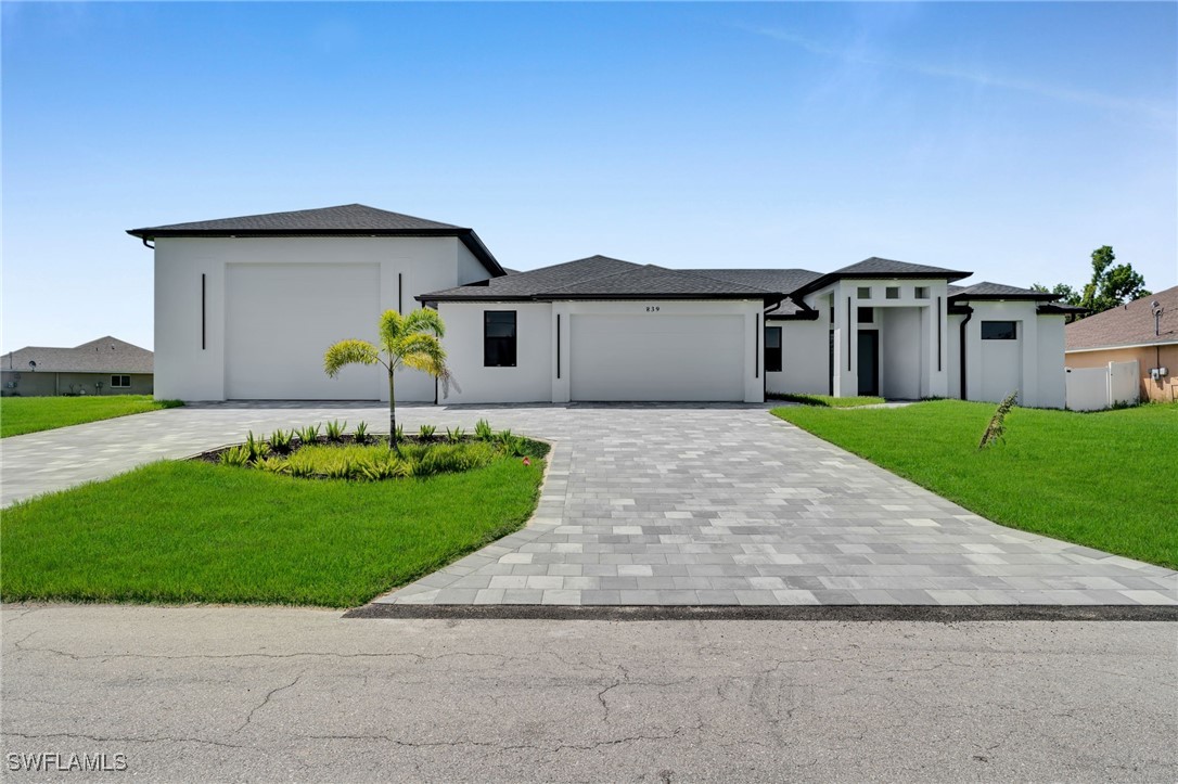 839 NW 28th Place