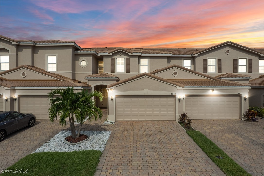 3844  Cherrybrook Loop