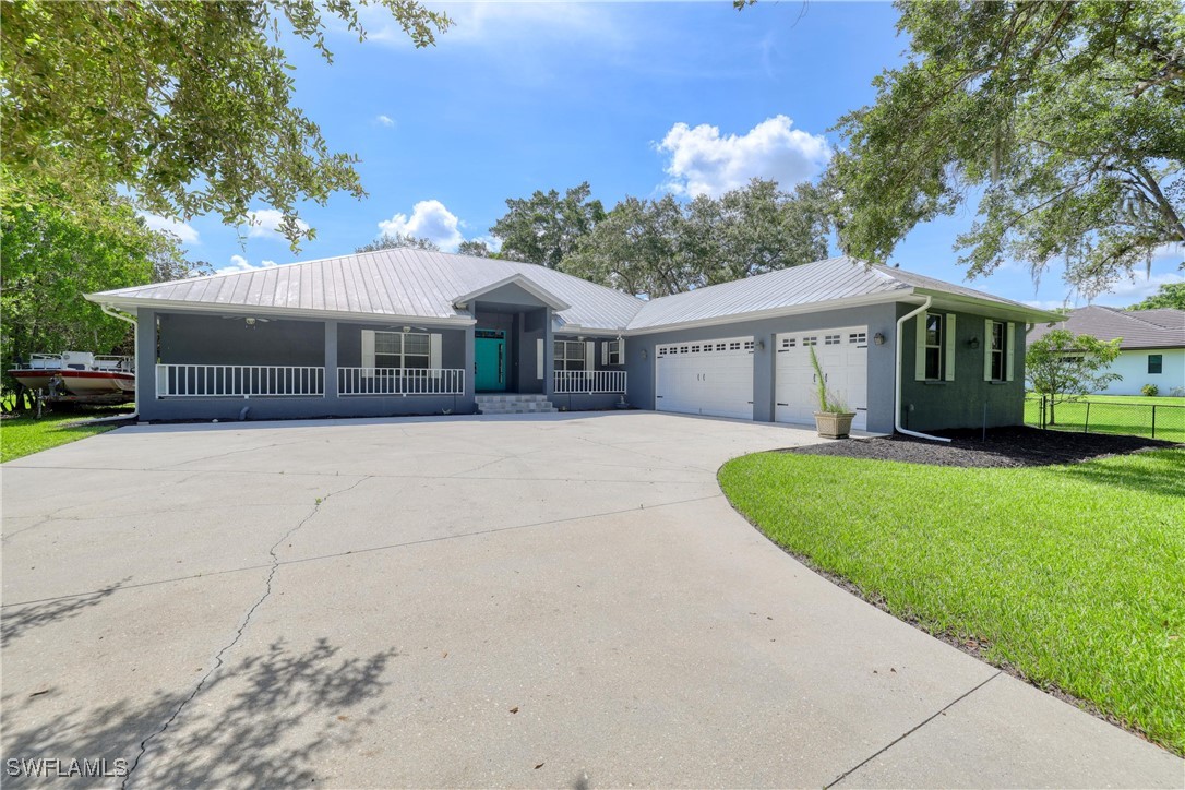 4701  Lone Pine Court