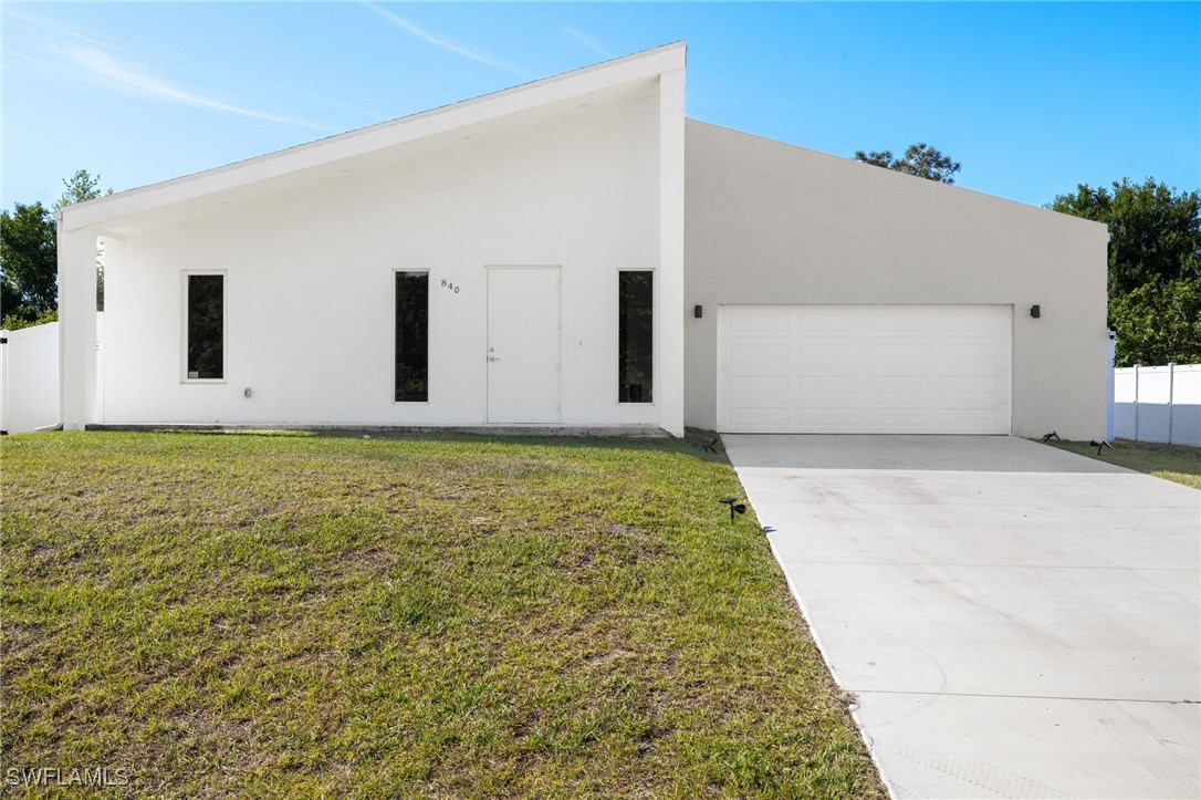 840  Carpenter Street