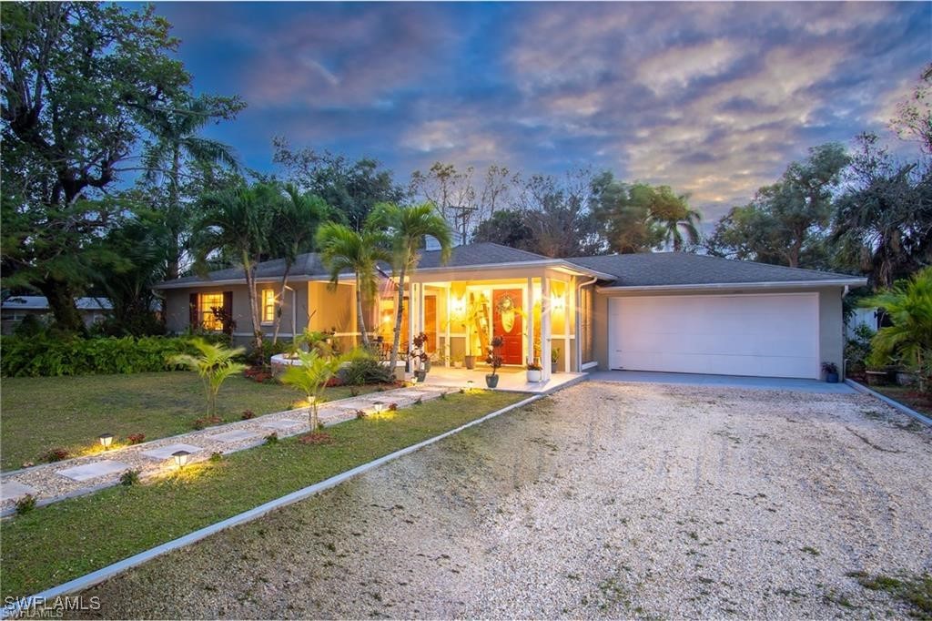 1462  El Prado Avenue