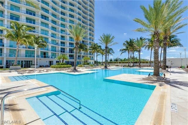 3000  Oasis Grand Boulevard, Apt 2604
