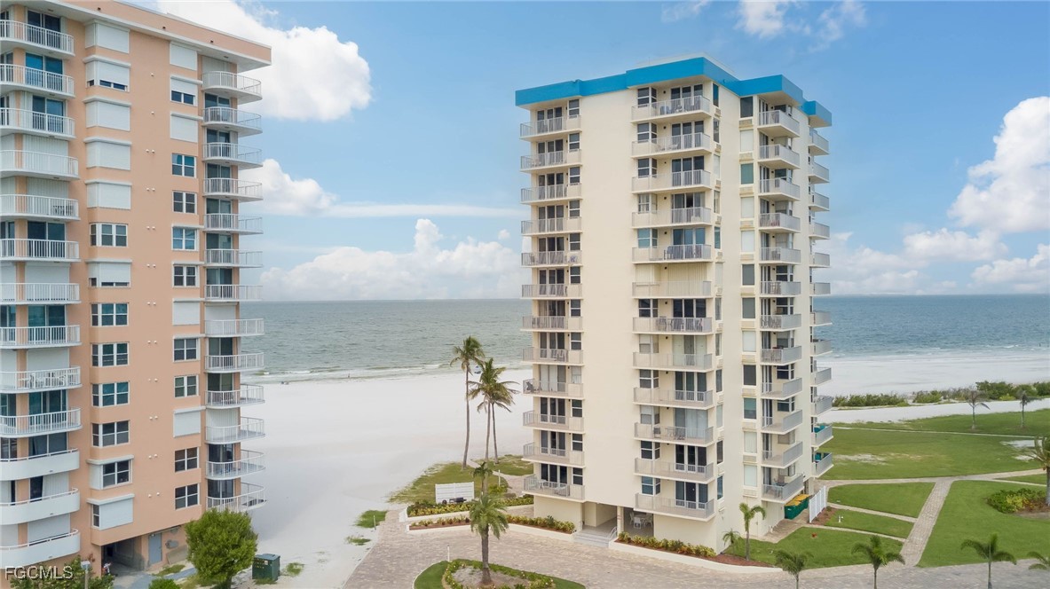 7360  Estero Boulevard, Apt 703