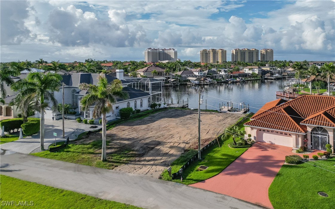 5620 SW 14th Place