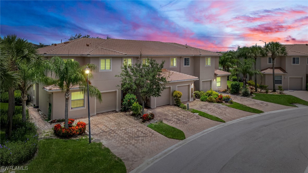 3908  Cherrybrook Loop