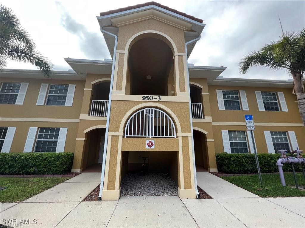 950  Hancock Creek South Boulevard, Apt 313