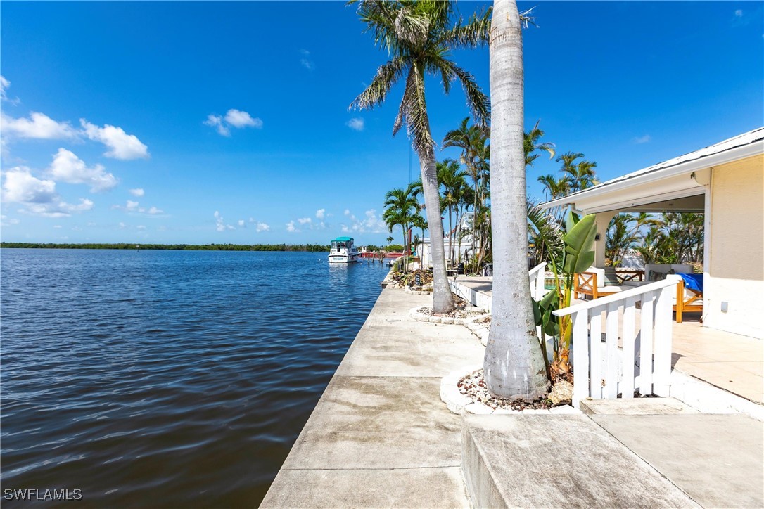 4741/4743  Pine Island Road