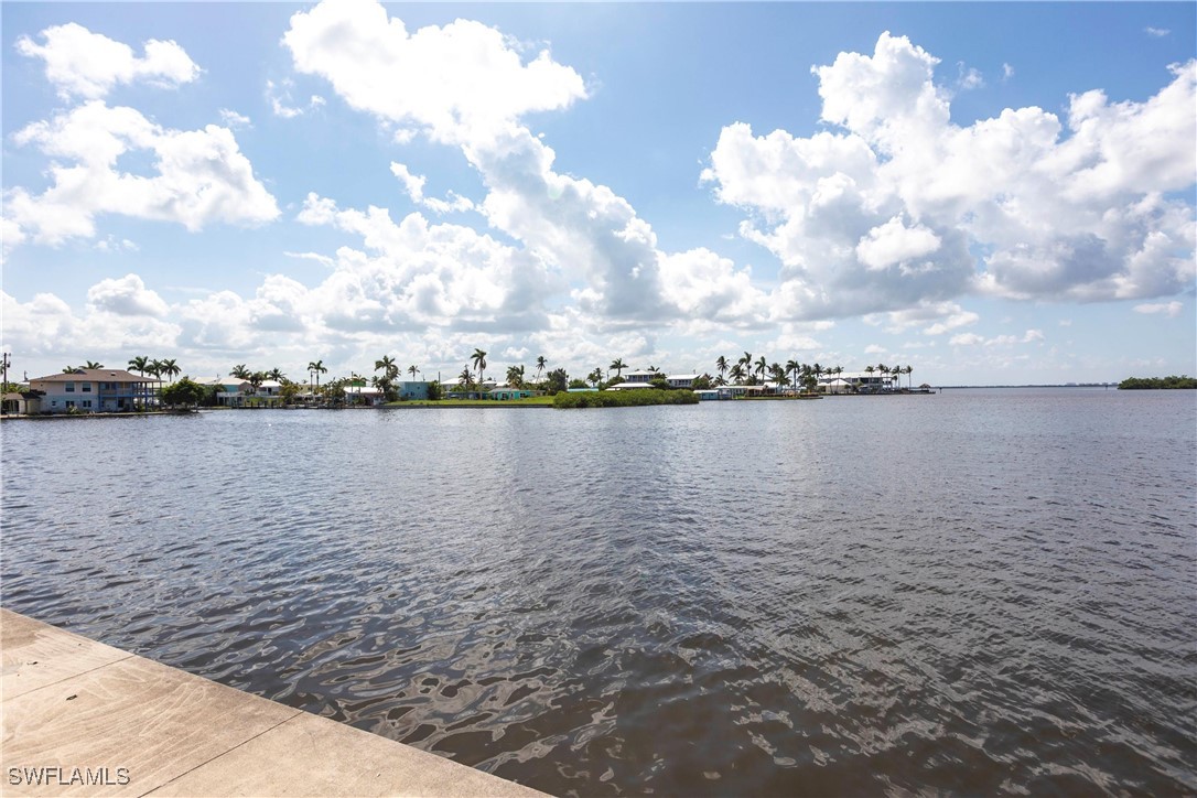 4741/4743  Pine Island Road