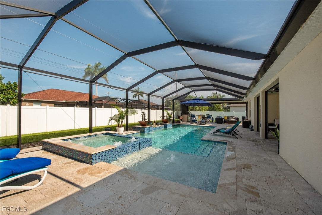 2616 SW 15th Place