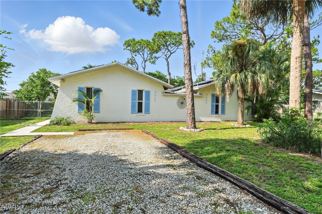 3489  Quails Walk